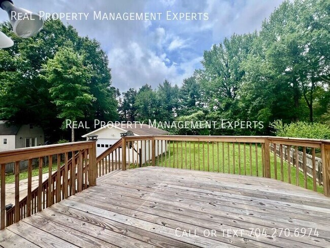 Building Photo - 5120 Speyside Ct