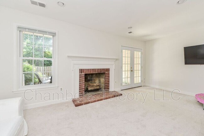 Building Photo - 6868 McLean Province Cir