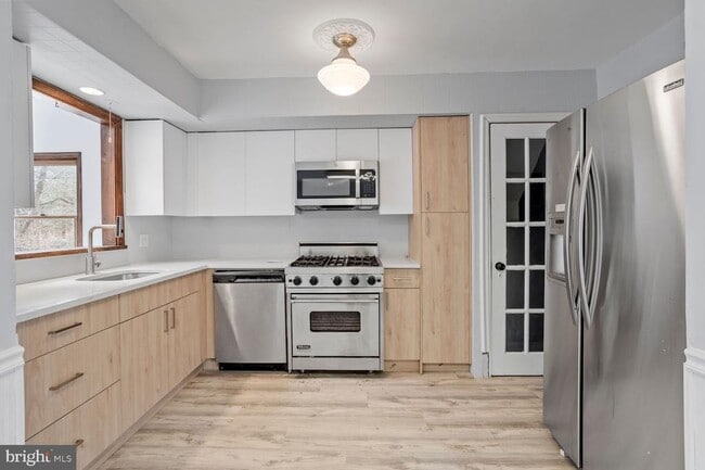 Building Photo - 26 Worrell Rd