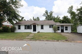 Building Photo - 15 Watson Dr