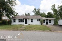 Building Photo - 15 Watson Dr