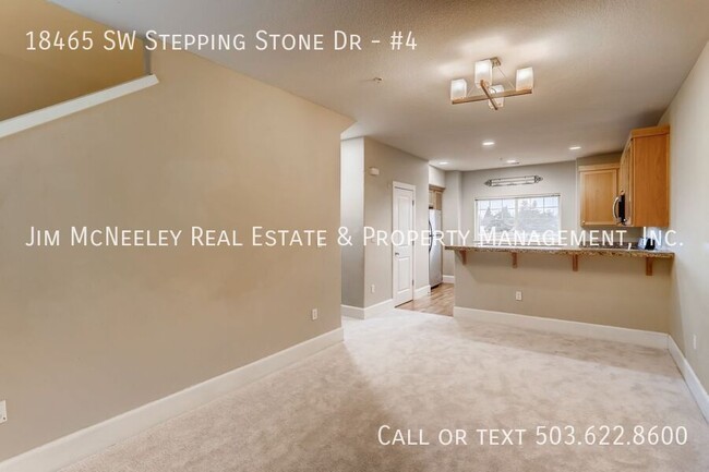 Building Photo - Updated 3 Bedroom Townhome is located near...