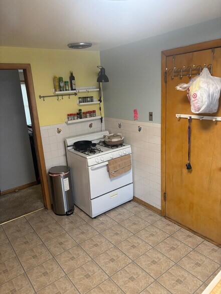 Primary Photo - 3609 N 85th St