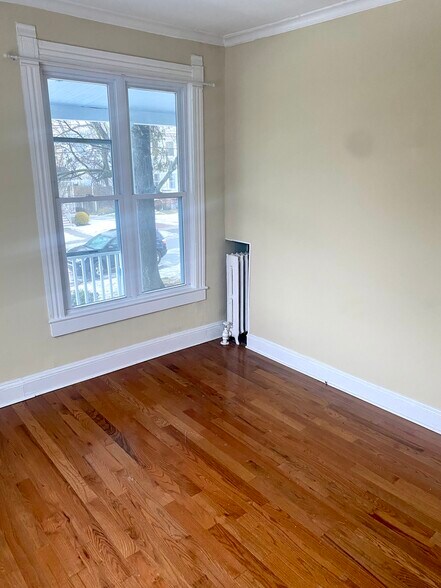 Building Photo - 800 Electric St