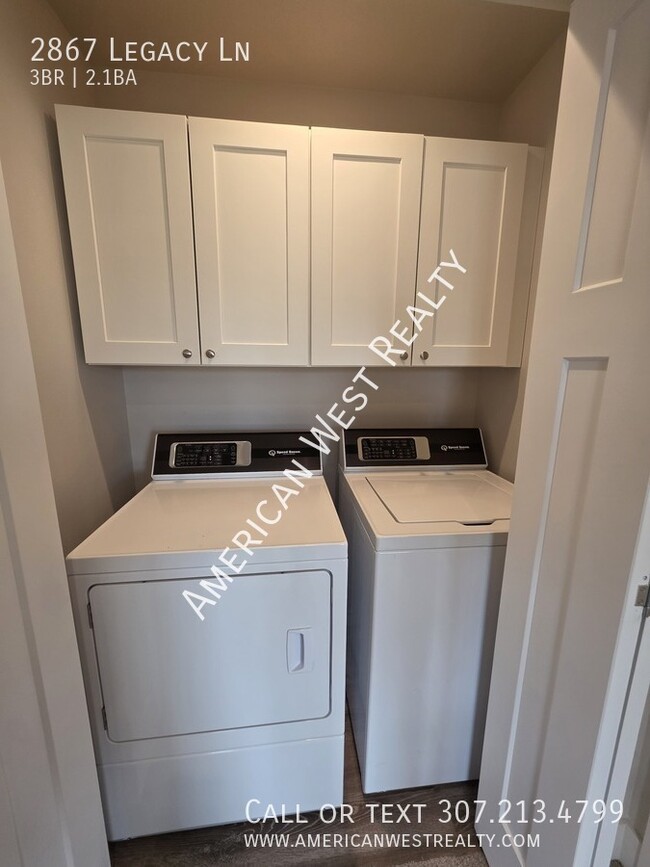 Building Photo - 2867 Legacy Ln