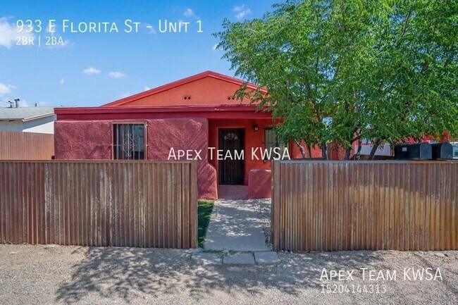 Building Photo - 933 E Florita St