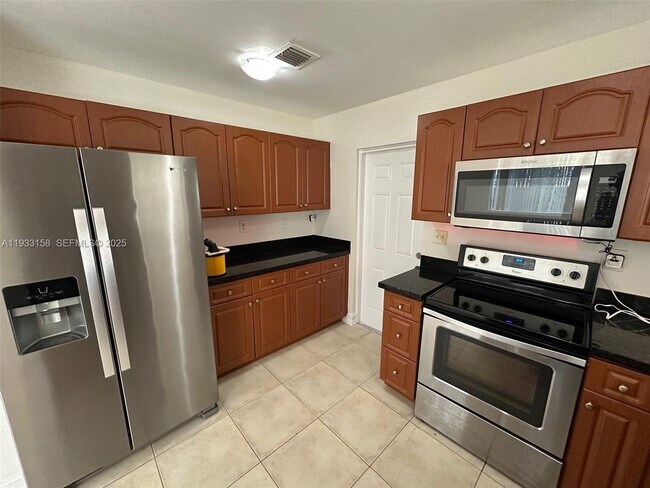 Building Photo - 1406 NW 3rd St