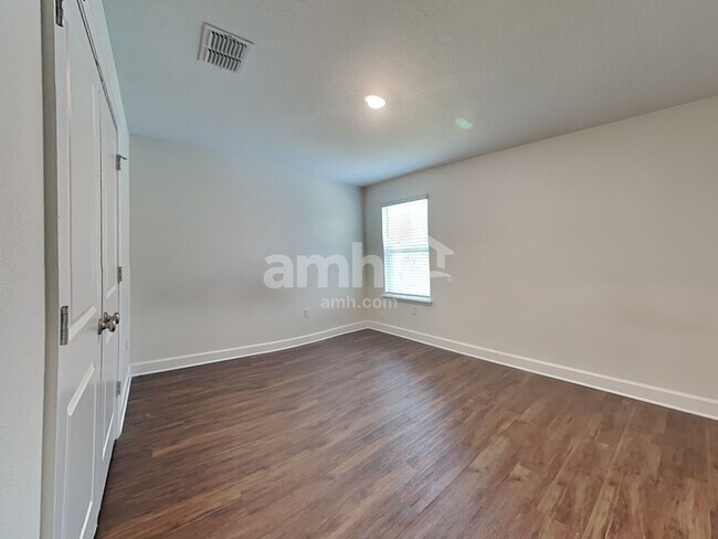 Building Photo - 2211 Saffron Walden Dr