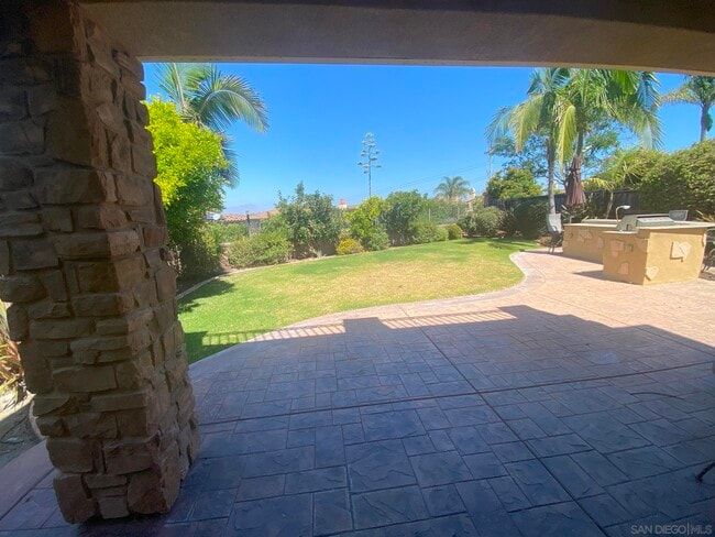 Building Photo - 7422 Sitio Montilla