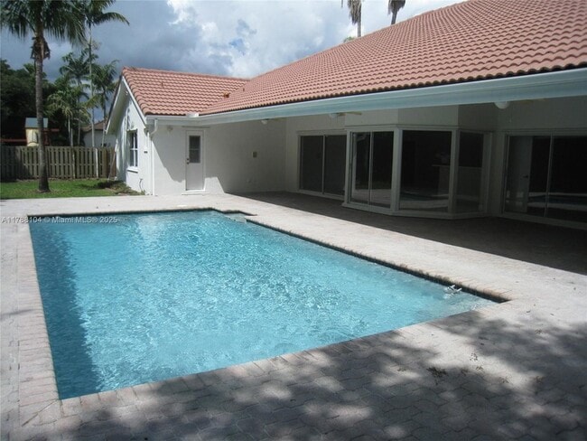 Building Photo - 9818 SW 111th Terrace
