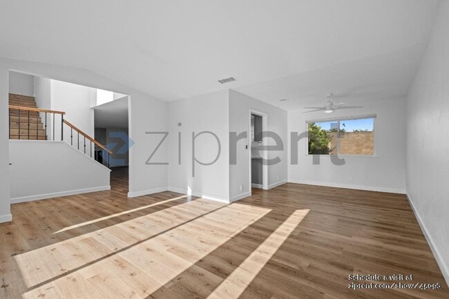 Building Photo - 1275 Sweetbrier Pl