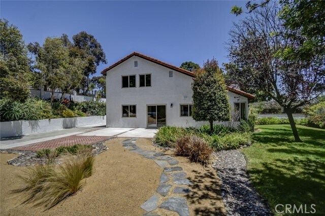 Building Photo - 1302 Cadena