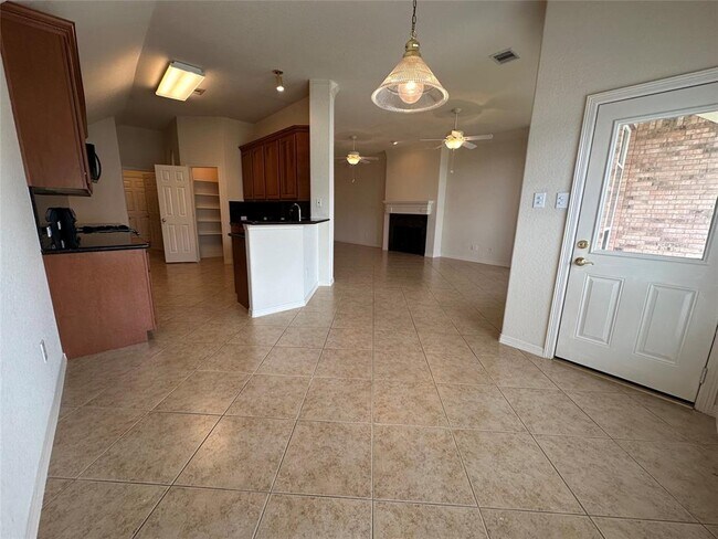 Building Photo - 3403 Covey Trail Dr
