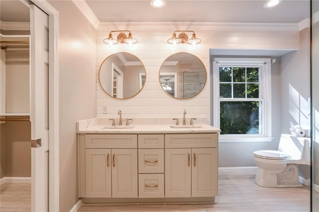 Building Photo - 4624 Mountain Creek Dr