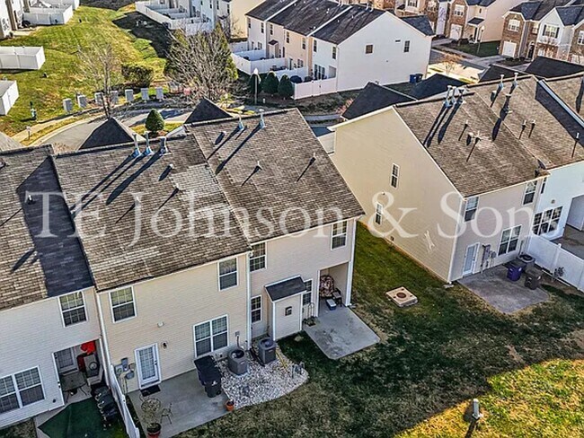 Building Photo - Wonderful location waiting for you