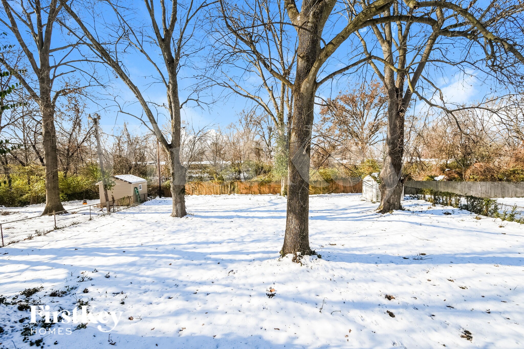 Building Photo - 2335 Bramble Ln