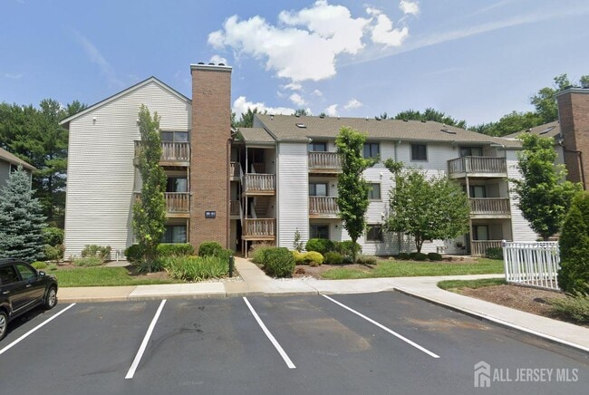 Primary Photo - 1806 Ravens Crest Dr