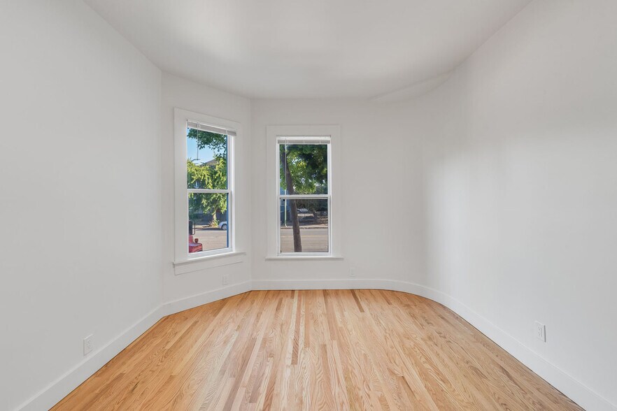Building Photo - 1240 12th St