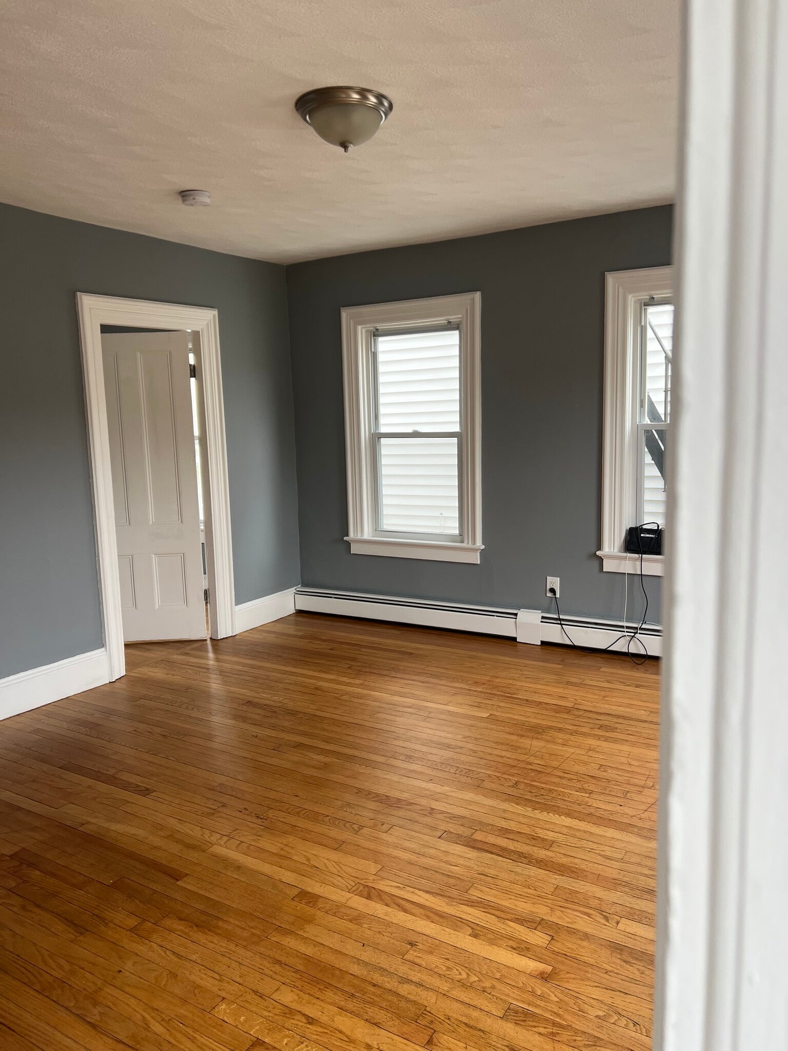 Living Room - 390 East Ave