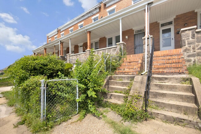 Primary Photo - 2606 Cecil Ave