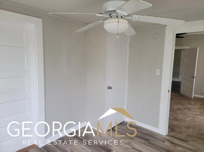 Building Photo - 92 Arnco 3rd St