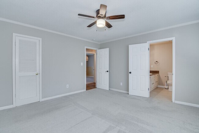 Building Photo - 4 Bedroom Ranch in Columbia County