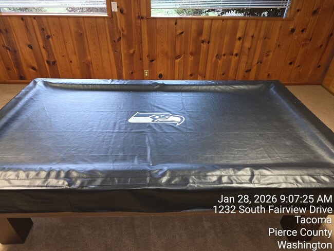 Building Photo - View home North Tacoma - 3 bedroom, 3.5 bathroom, 6 car garage - Available NOW!!!