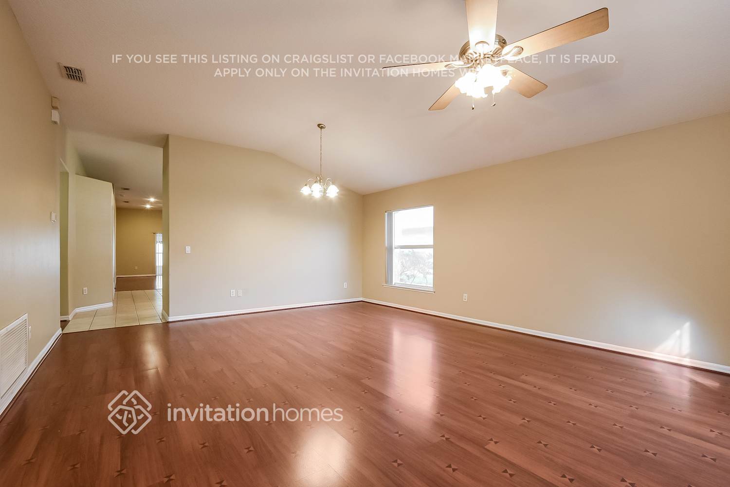 Building Photo - 2055 Golden Ivy Way