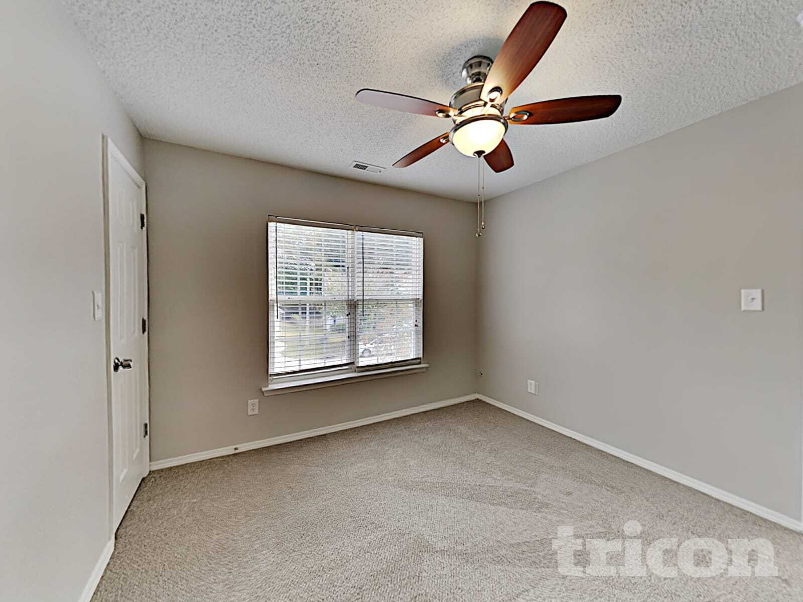 Building Photo - 3032 Buttonwood Ln