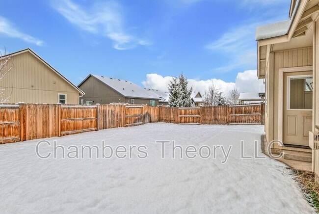 Building Photo - 3593 SW Pumice Ave