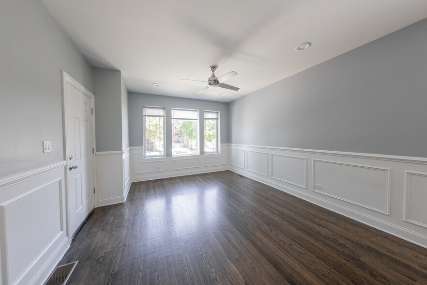 Building Photo - 2102 Harvey Ave
