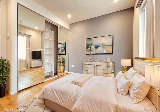 Building Photo - 71-57 69th Pl