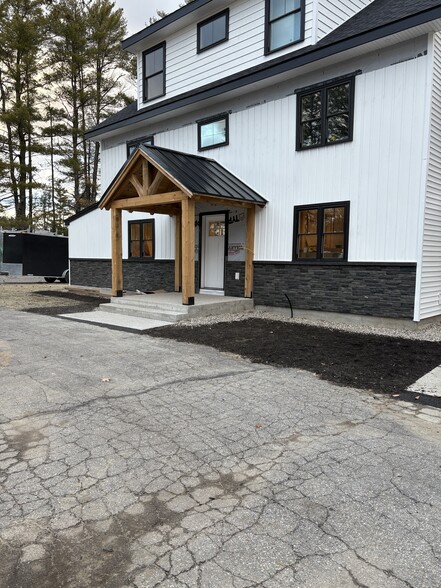 Building Photo - 201 White Mountain Hwy