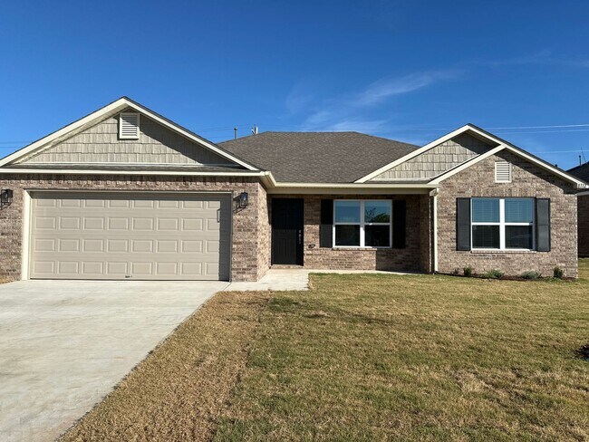 Building Photo - Pre-Leasing Now: Charming 3-Bedroom, 2-Bath Home in Park Place!