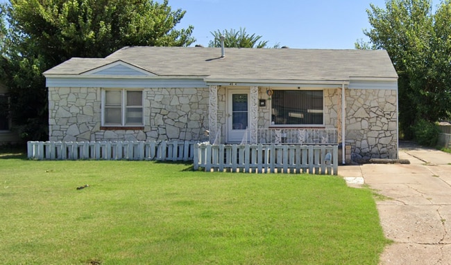 Building Photo - 4504 SE 20th St