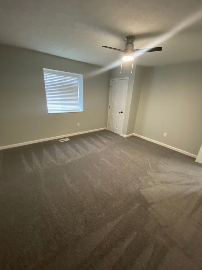 Building Photo - 3243 Summerhill Ln