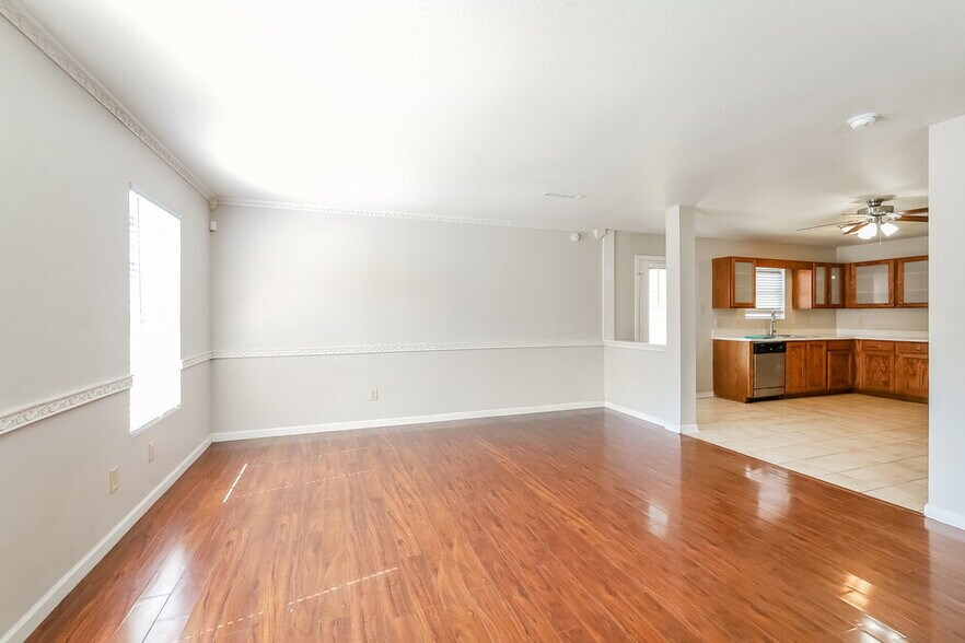 Building Photo - 831 Skywatch Ln