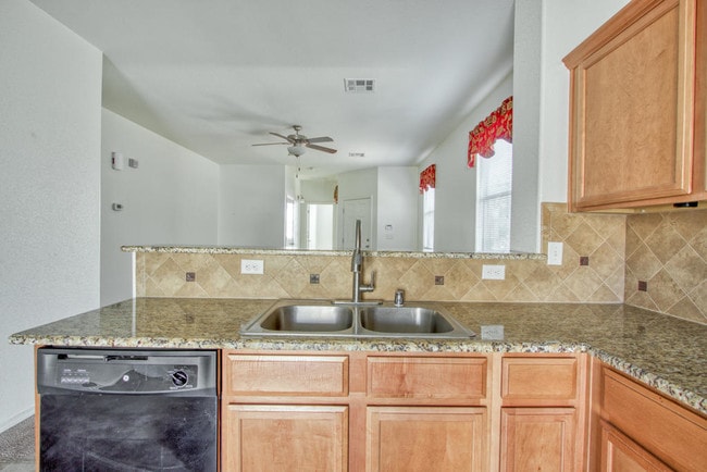 Building Photo - 14227 Bluesky Point Ct