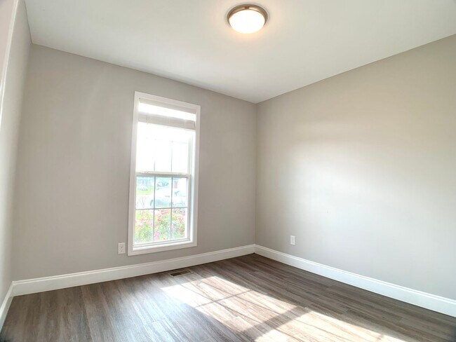 Building Photo - 1764 Cranwell Ct