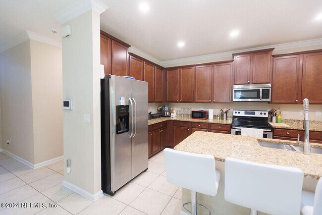 Building Photo - 16150 Blossom Lake Dr