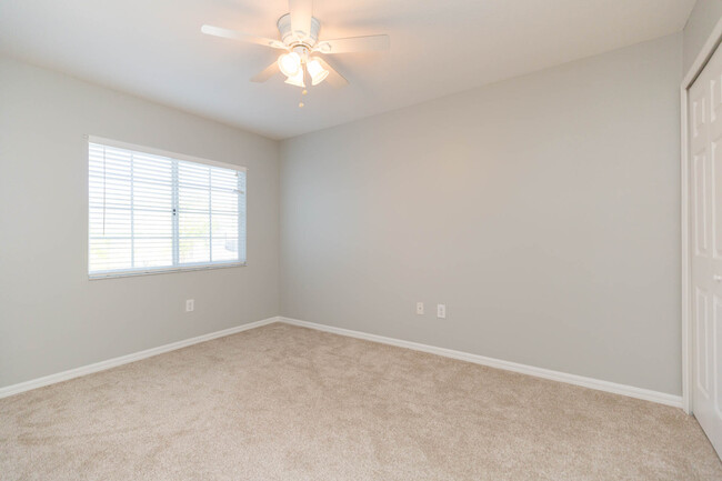 Building Photo - 18135 Nassau Point Dr