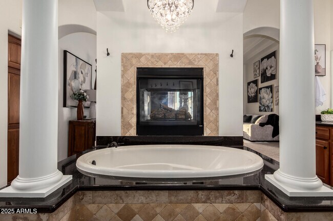 Building Photo - 2506 S 186th Dr