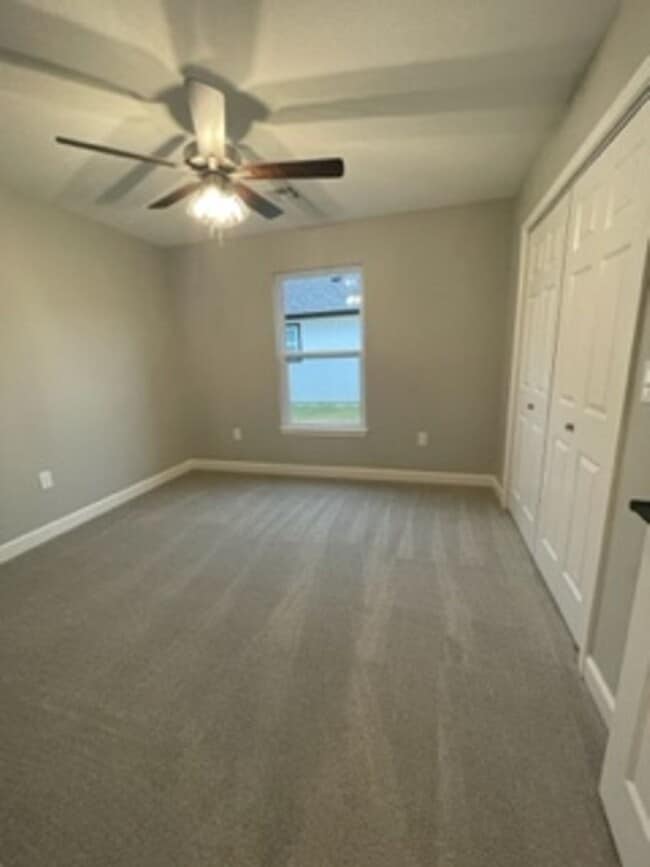 Building Photo - Italian Estates Property Management