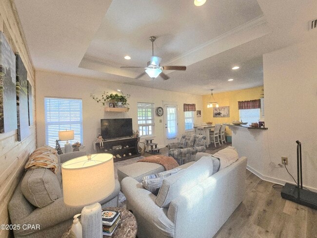 Building Photo - 13805 Flamingo Ave