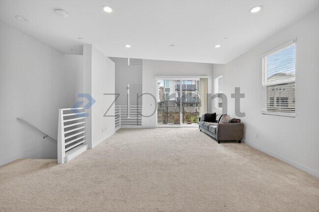 Building Photo - 10425 Adamson Wy