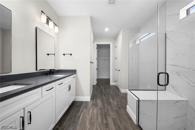 Building Photo - 20112 KIngmont Dr