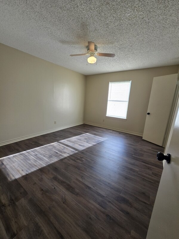 Building Photo - 6841 Brown St