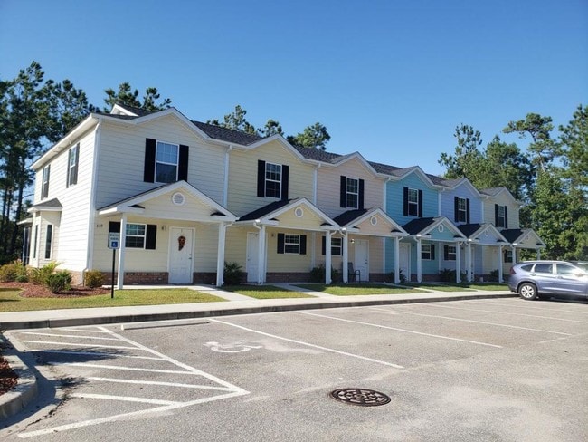 Building Photo - 331 Paddington Ct