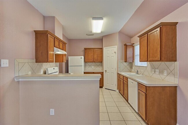 Building Photo - 2610 Braley Park Ln