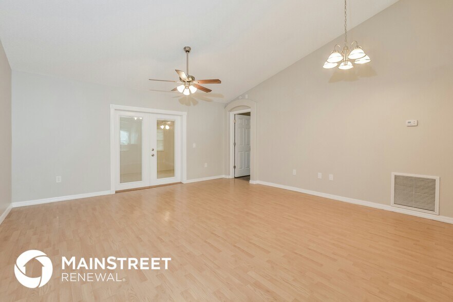 Building Photo - 3406 Commerce Ave